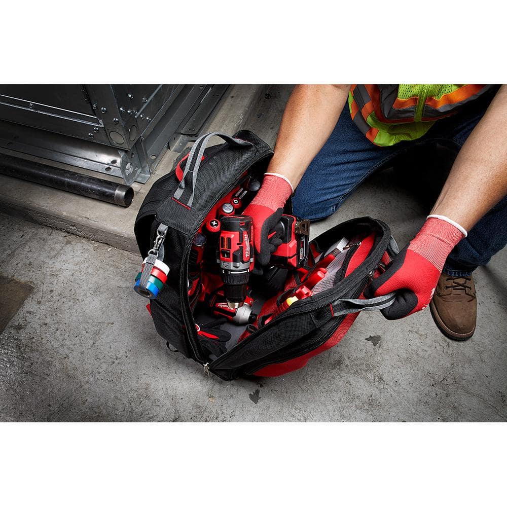 15 in. PACKOUT Backpack 48-22-8301