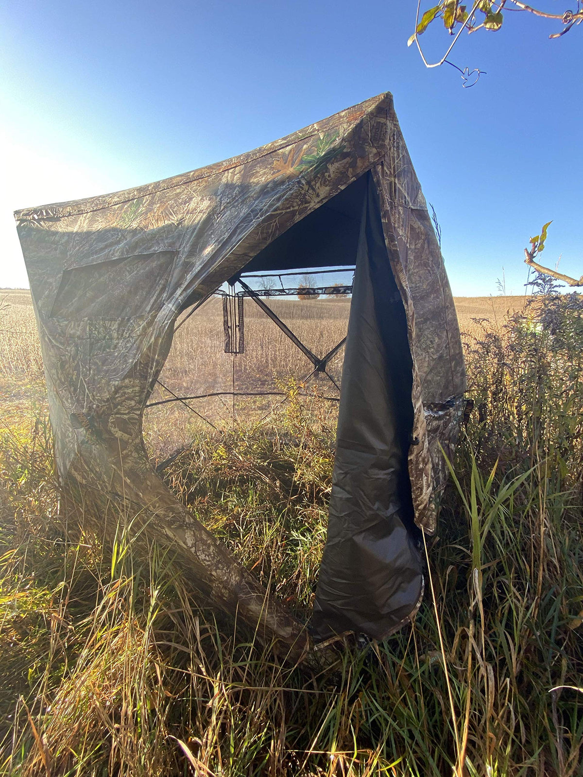 Rhino Blinds 180 Realtree Edge